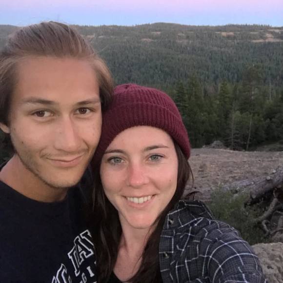 Meet your Posher, Liz - Picture 1 of 1